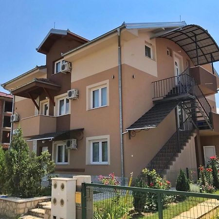 Apartmani Novak - Srebrno Jezero Veliko Gradiste Exterior photo